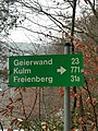 Wegweiser, welcher den Beginn des Geierwandweges in Stubenberg markiert